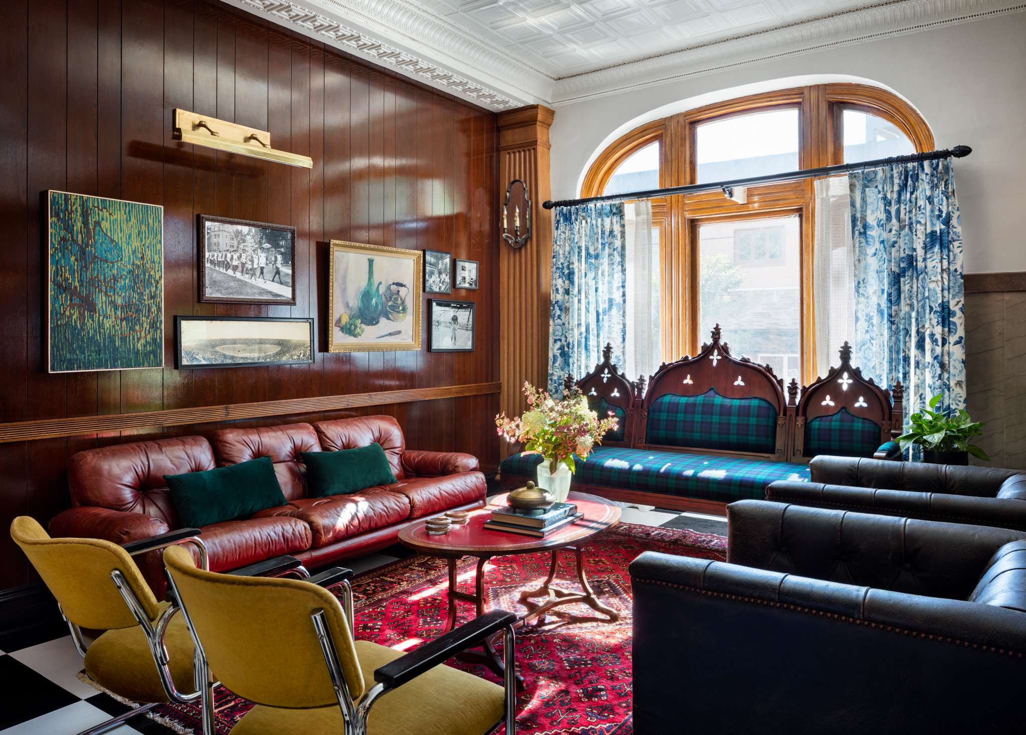 Lobby | Graduate New Haven