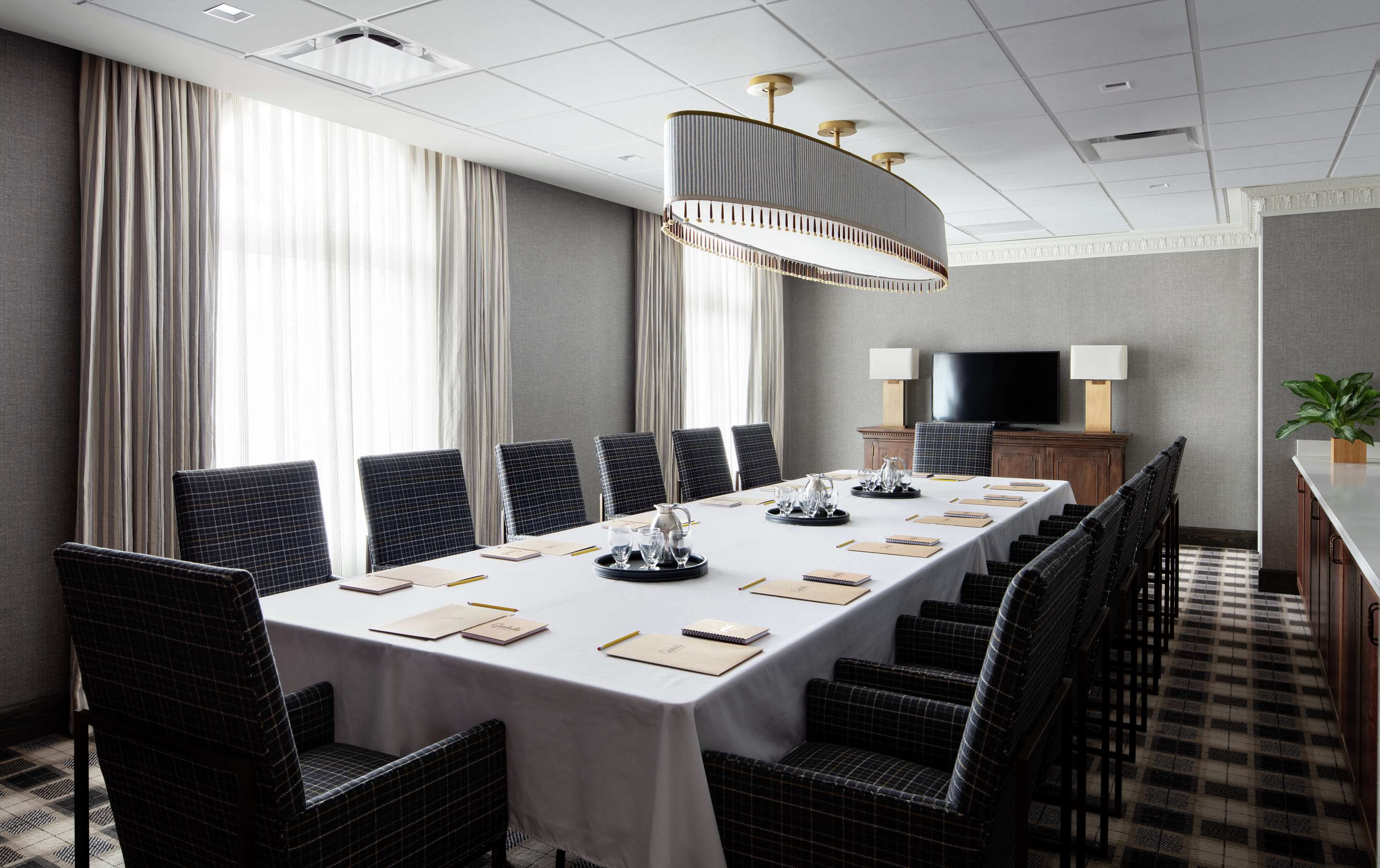 Meeting Room | Graduate State College