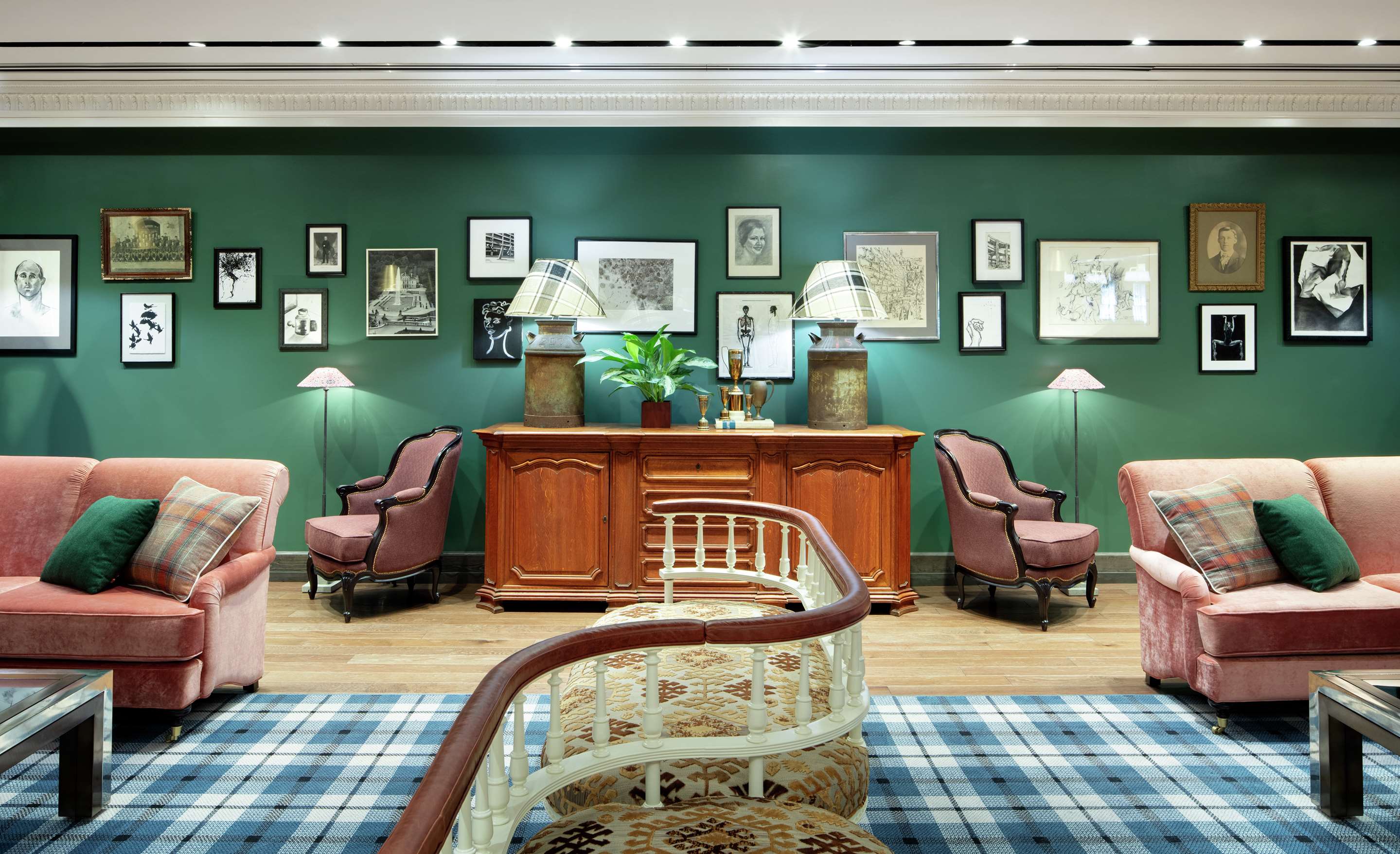 Lobby | Graduate State College