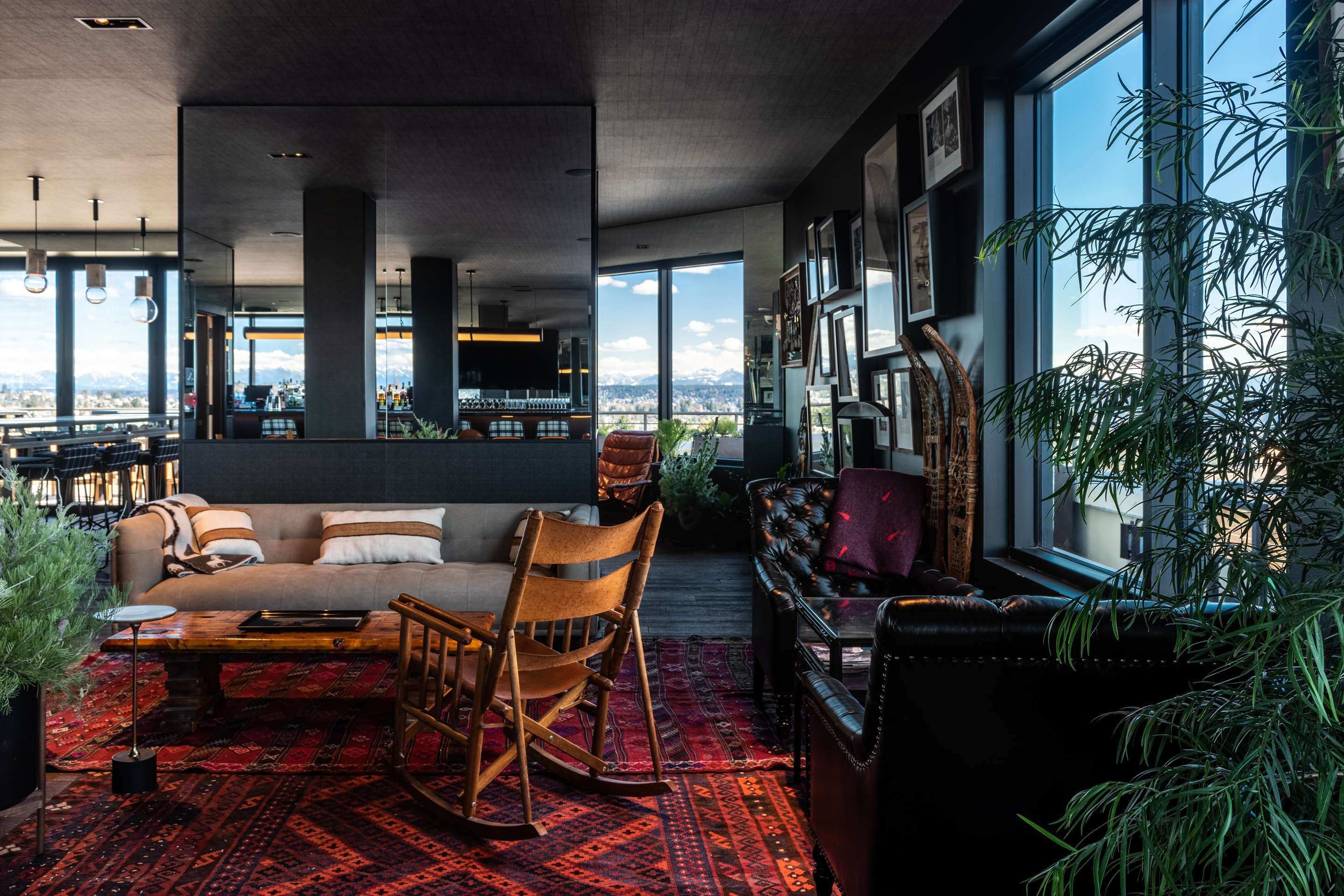 BarLounge | Graduate Seattle