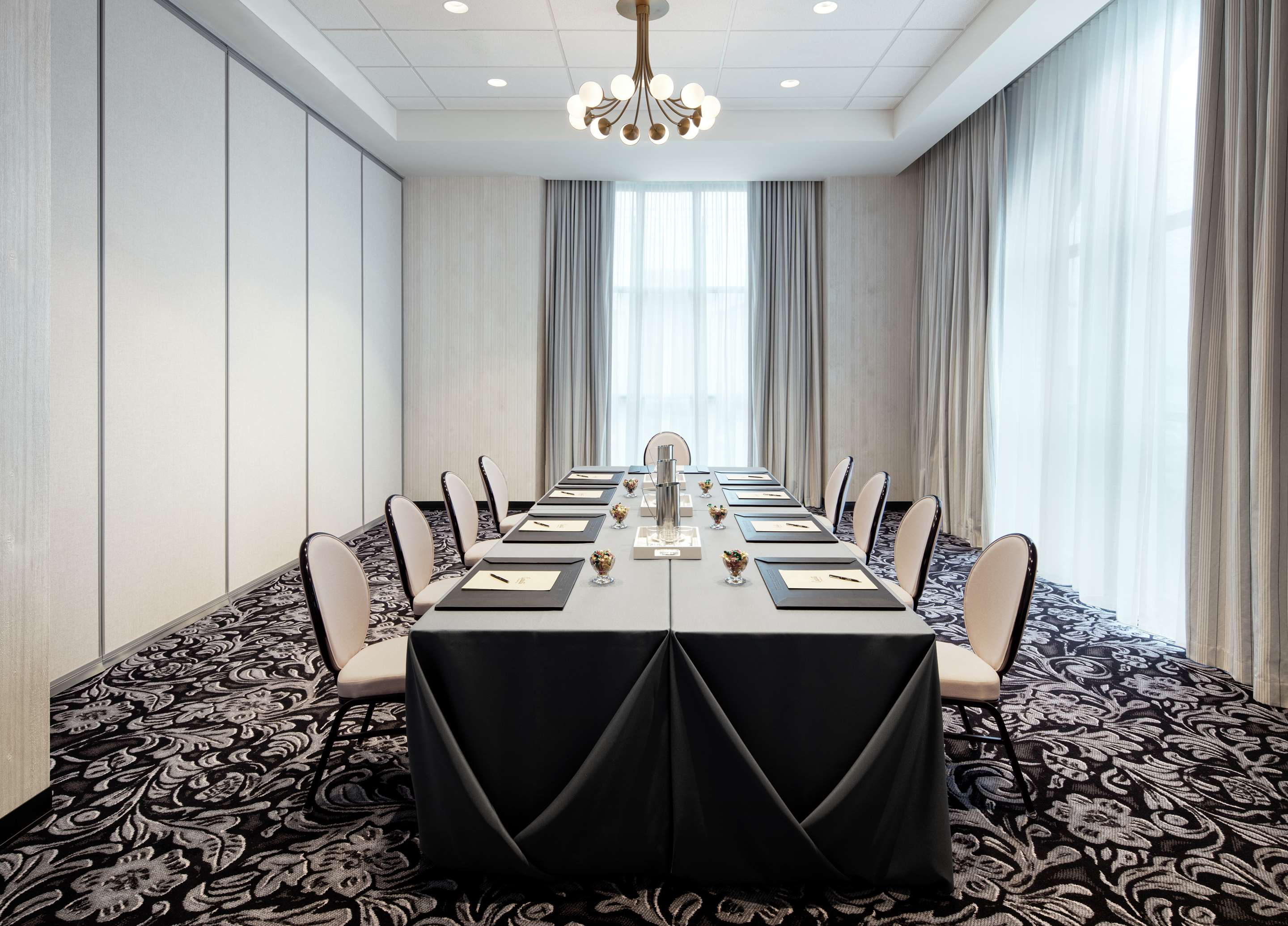 Meeting Room | Graduate by Hilton Nashville