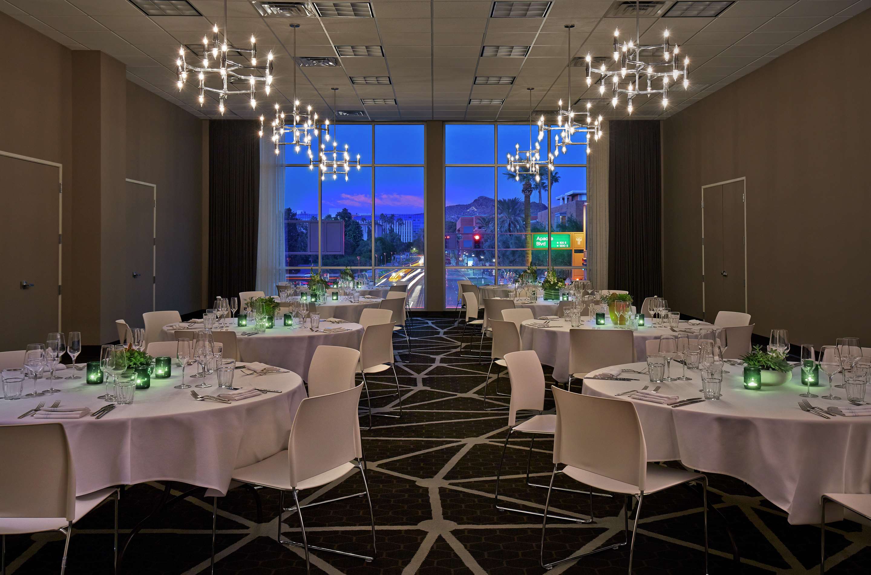 Meeting Room | Graduate by Hilton Tempe