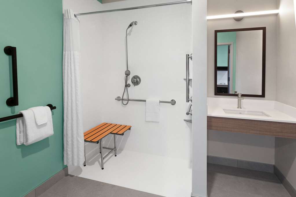 ECHO SUITES EXTENDED STAY BY WYNDHA-guestroom-Guest Room,Bathroom,Shower,Accessibility,On-Site.jpg