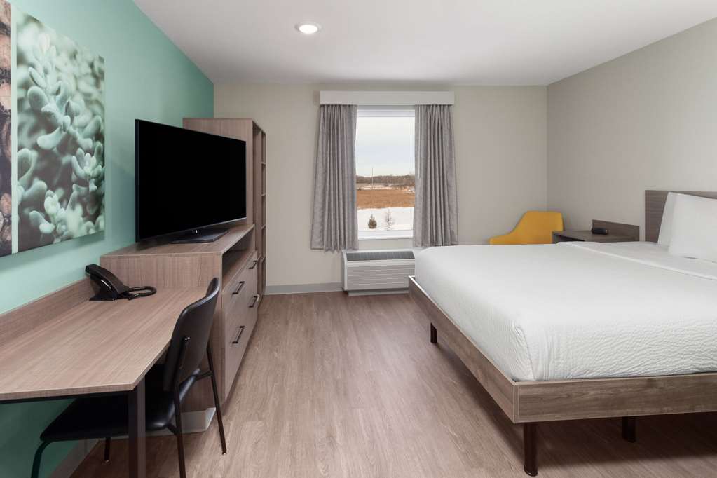 ECHO SUITES EXTENDED STAY BY WYNDHA-guestroom-Guest Room,Suite,On-Site.jpg