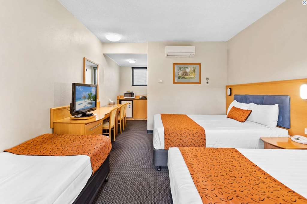 PARK MOTOR INN TOOWOOMBA-guestroom-Guest Room,On-Site.jpg