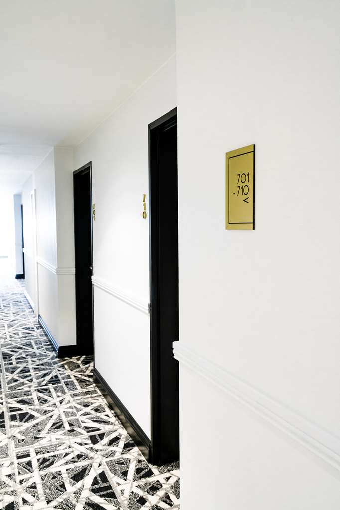 THE BENSON HOTEL-guestroom-Guest Room,On-Site.jpg