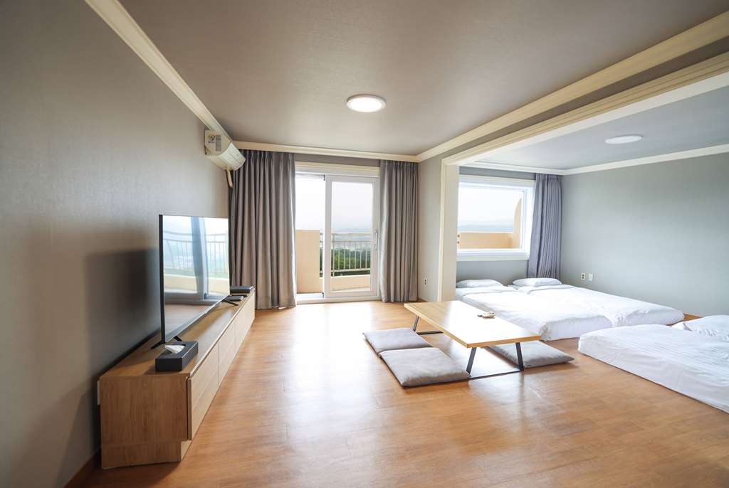 LA VIE DOR HOTEL AND RESORT-guestroom-Guest Room,On-Site.jpg
