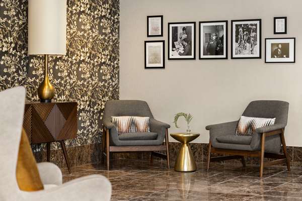 American Hotel Atlanta Downtown, Tapestry Collection Hilton