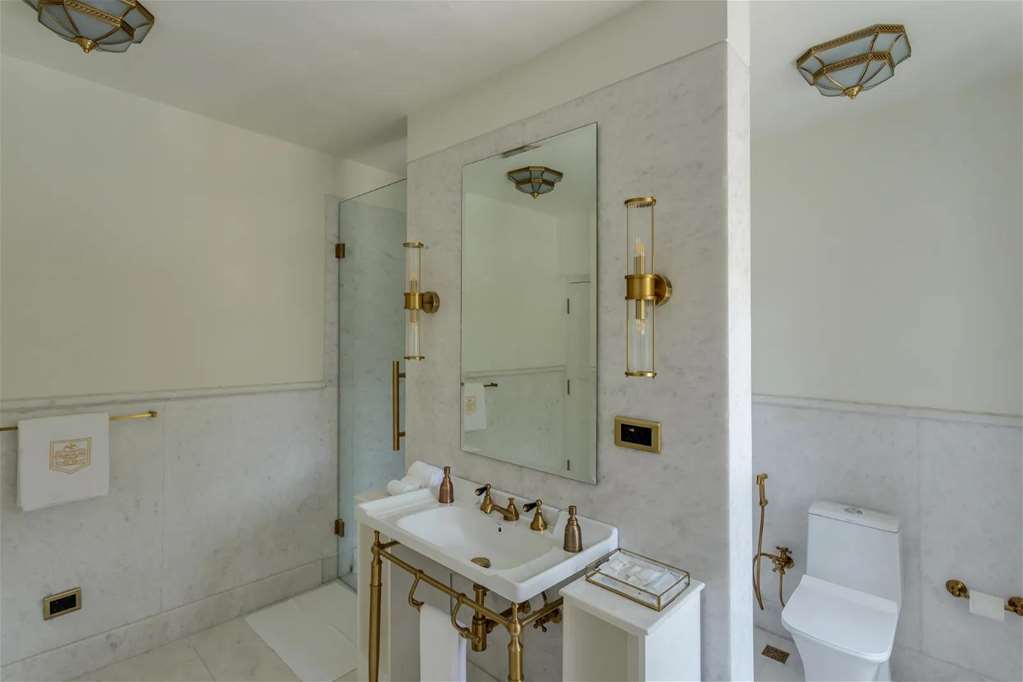 Kinwani House by Aalia-guestroom-Guest Room,Bathroom,On-Site.jpg