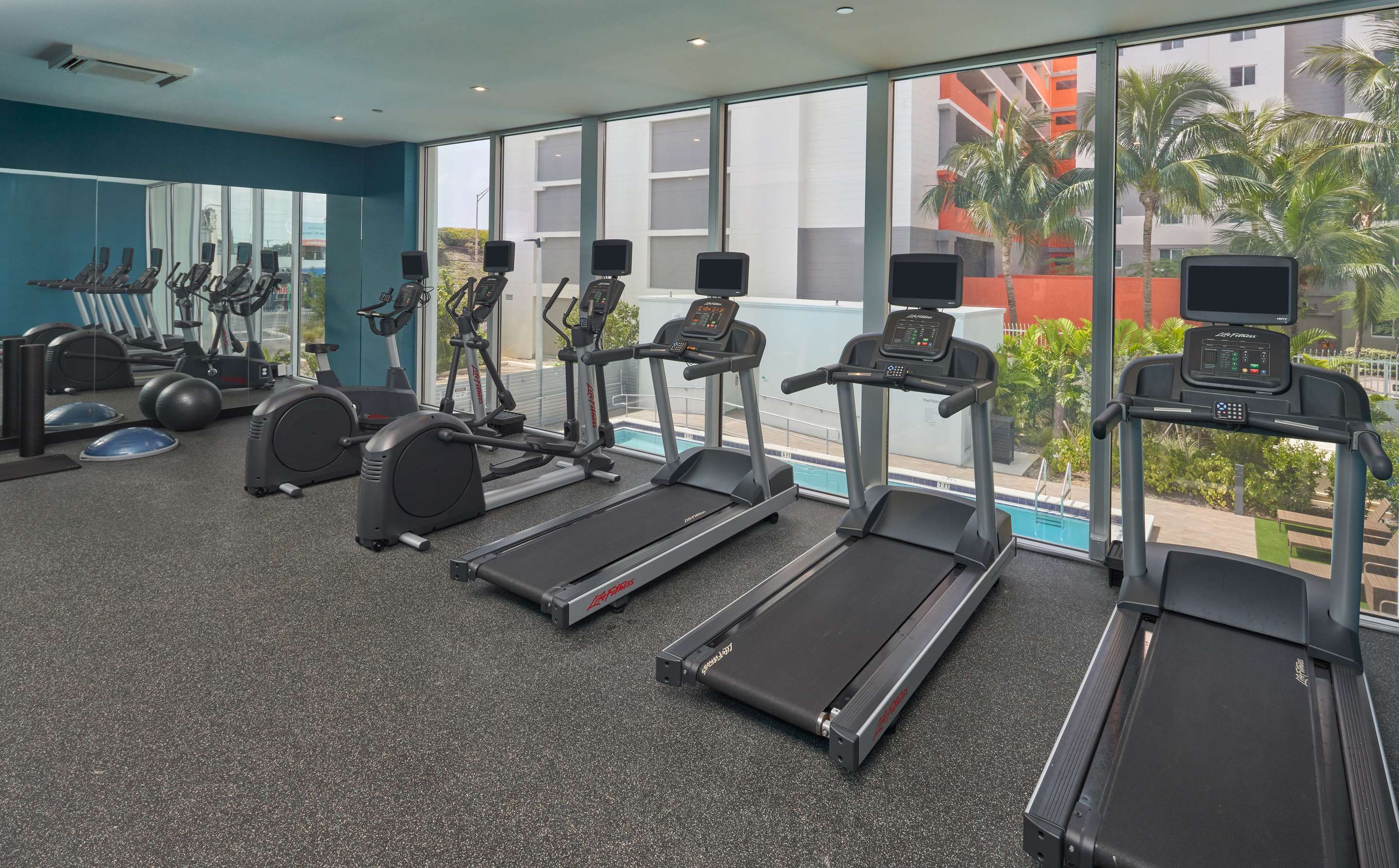 Health club fitness center gym | DoubleTree by Hilton Miami North I-95, FL