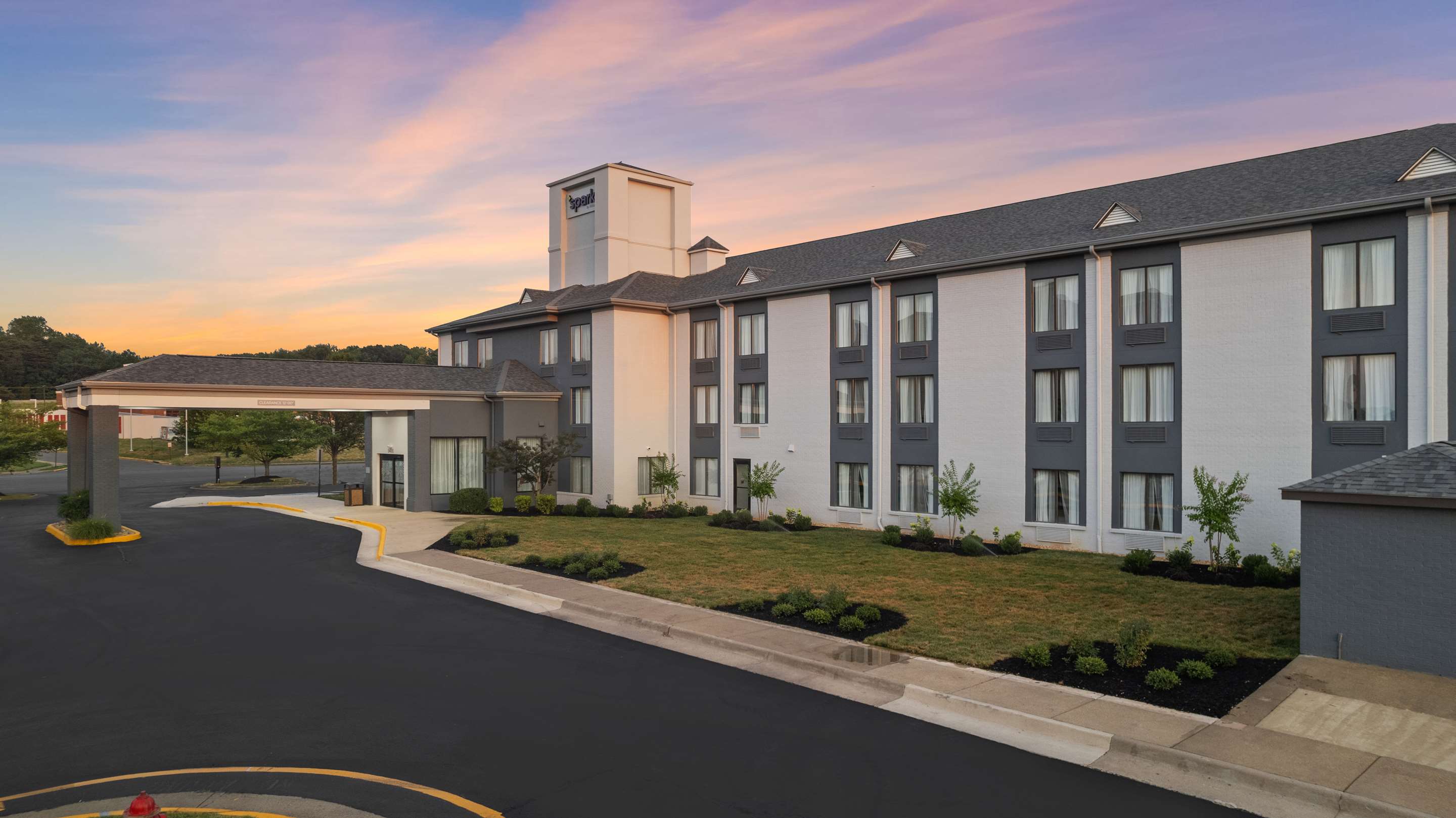 Exterior | Spark by Hilton Fredericksburg Southpoint