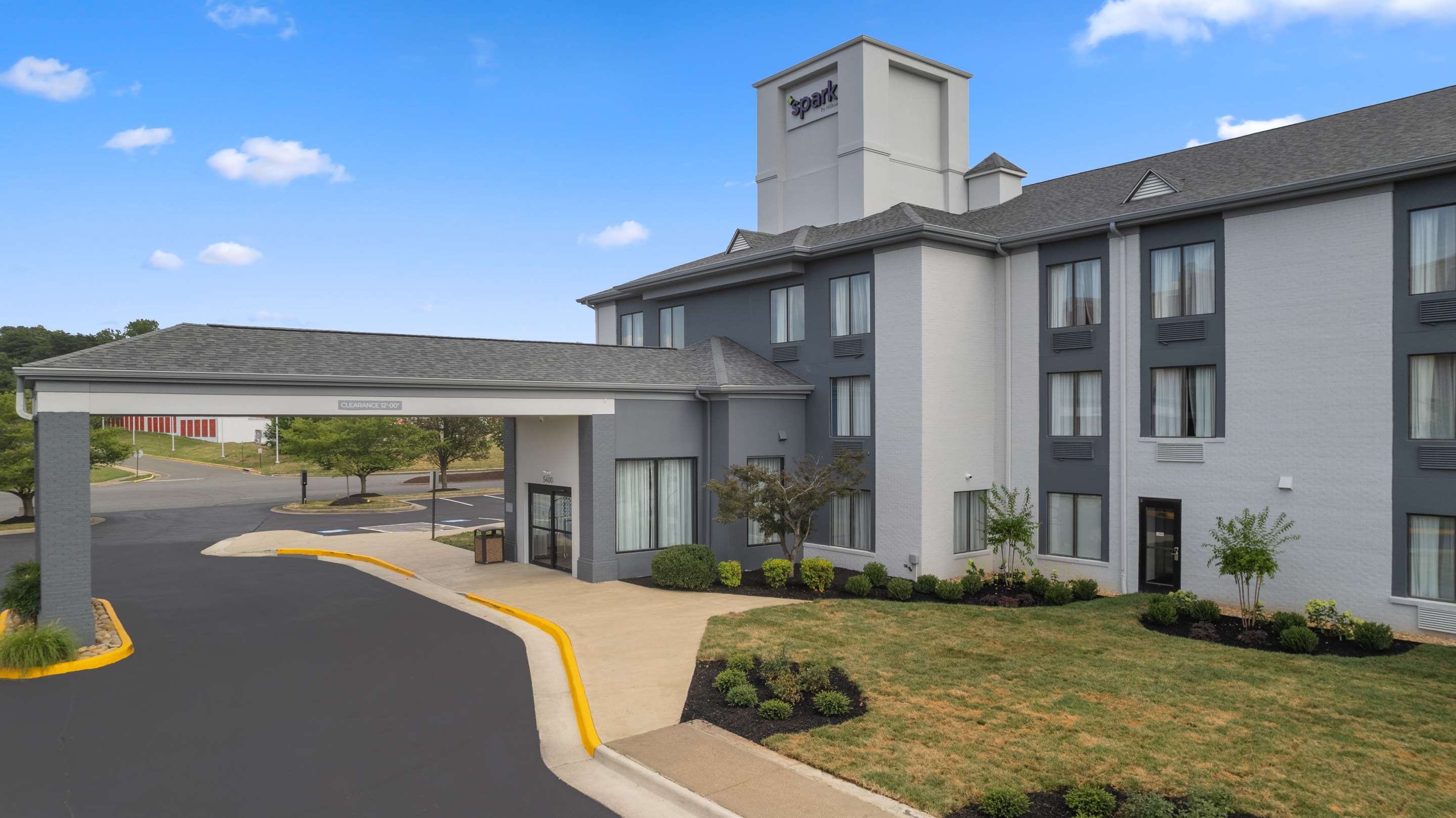 Exterior | Spark by Hilton Fredericksburg Southpoint