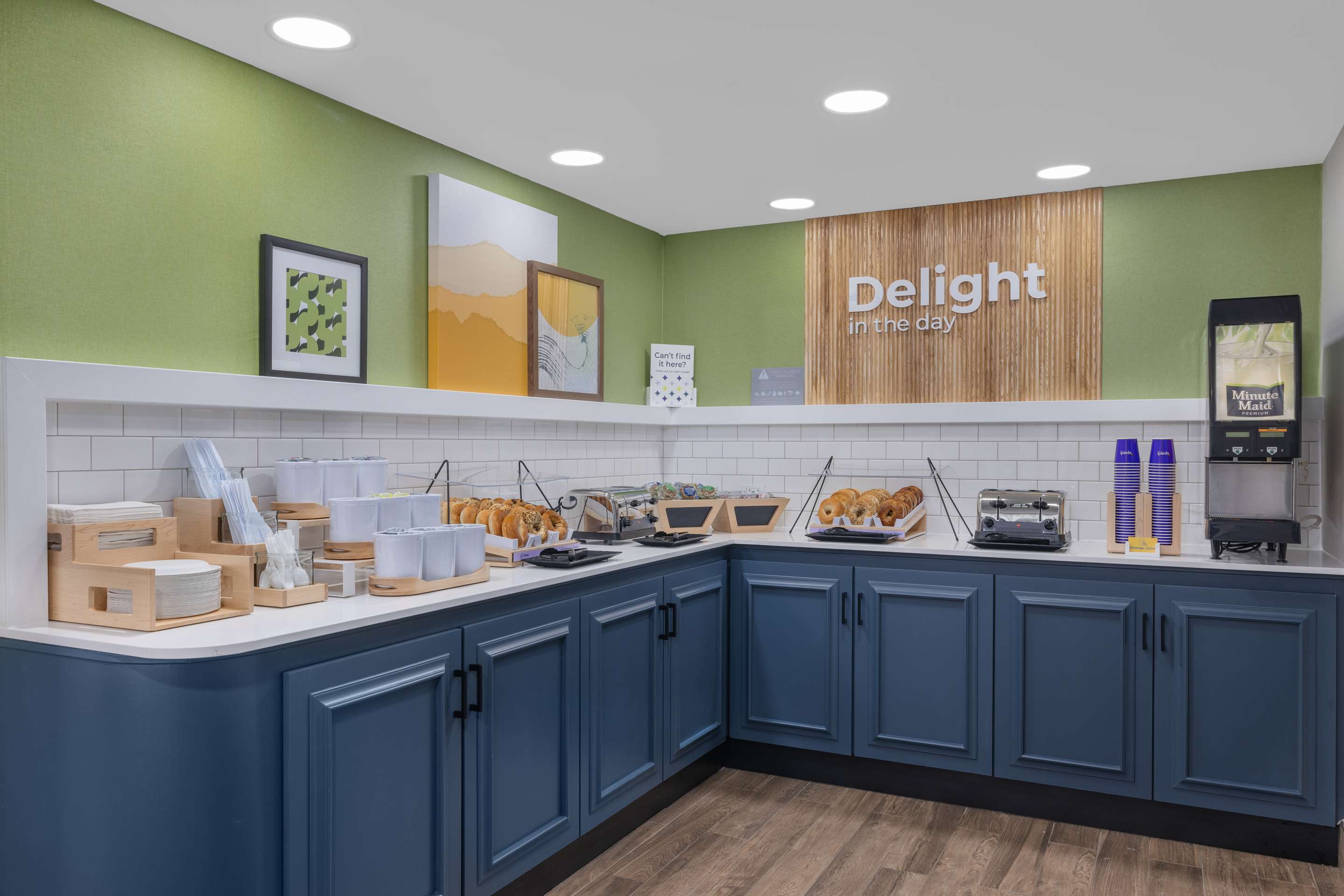 Breakfast Area | Spark by Hilton Fredericksburg Southpoint