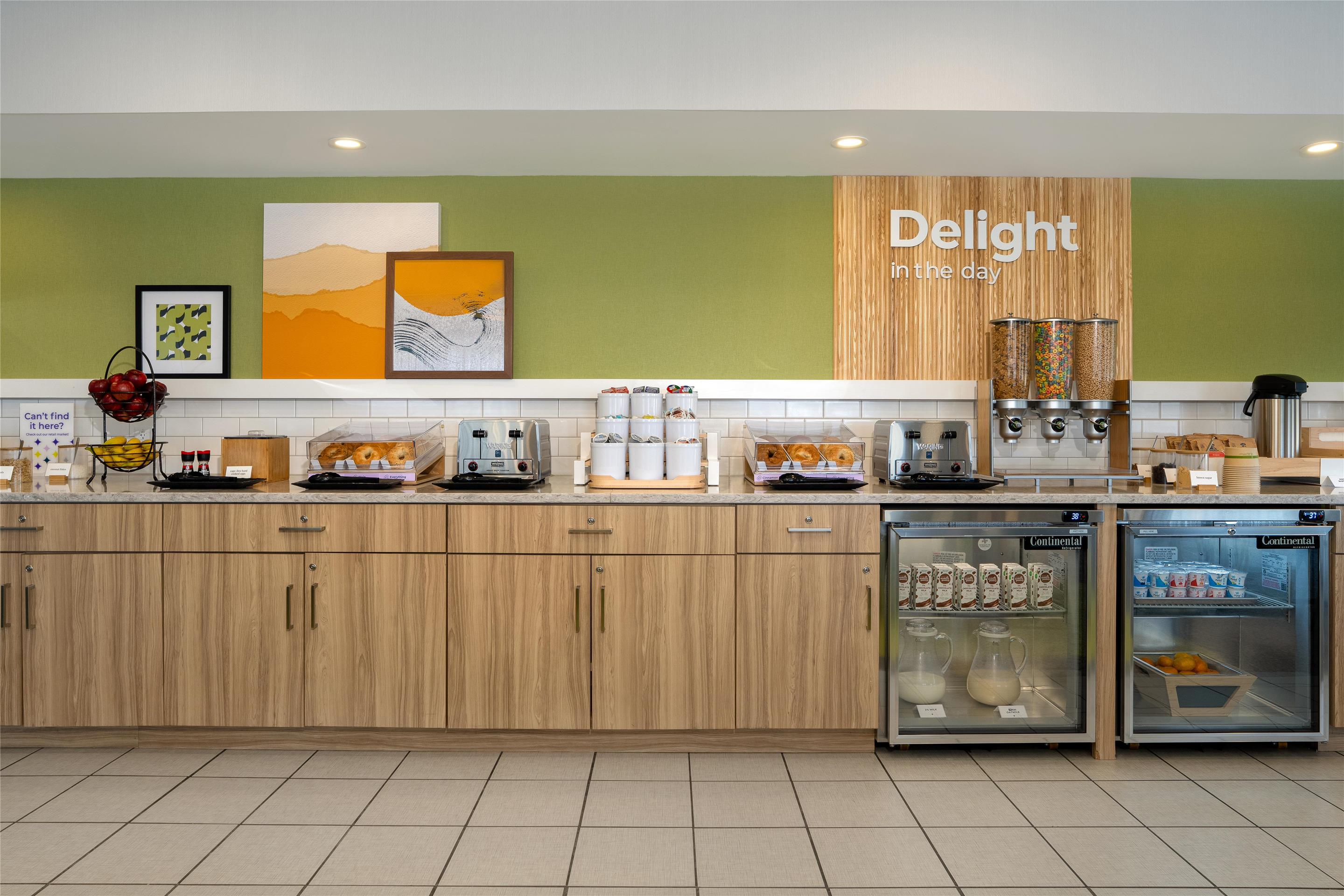 Breakfast Area | Spark by Hilton Lancaster