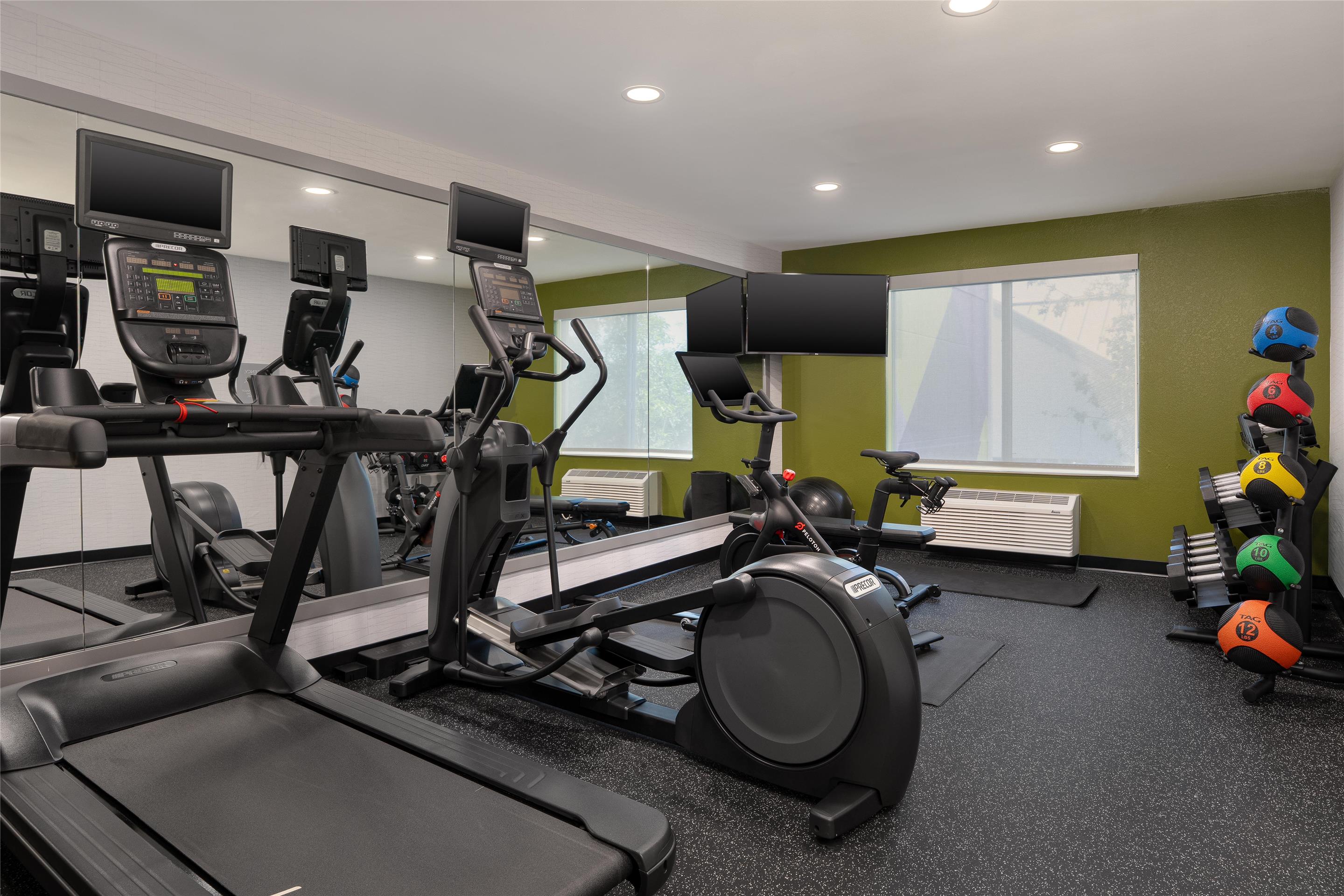 Health club fitness center gym | Spark by Hilton Lancaster