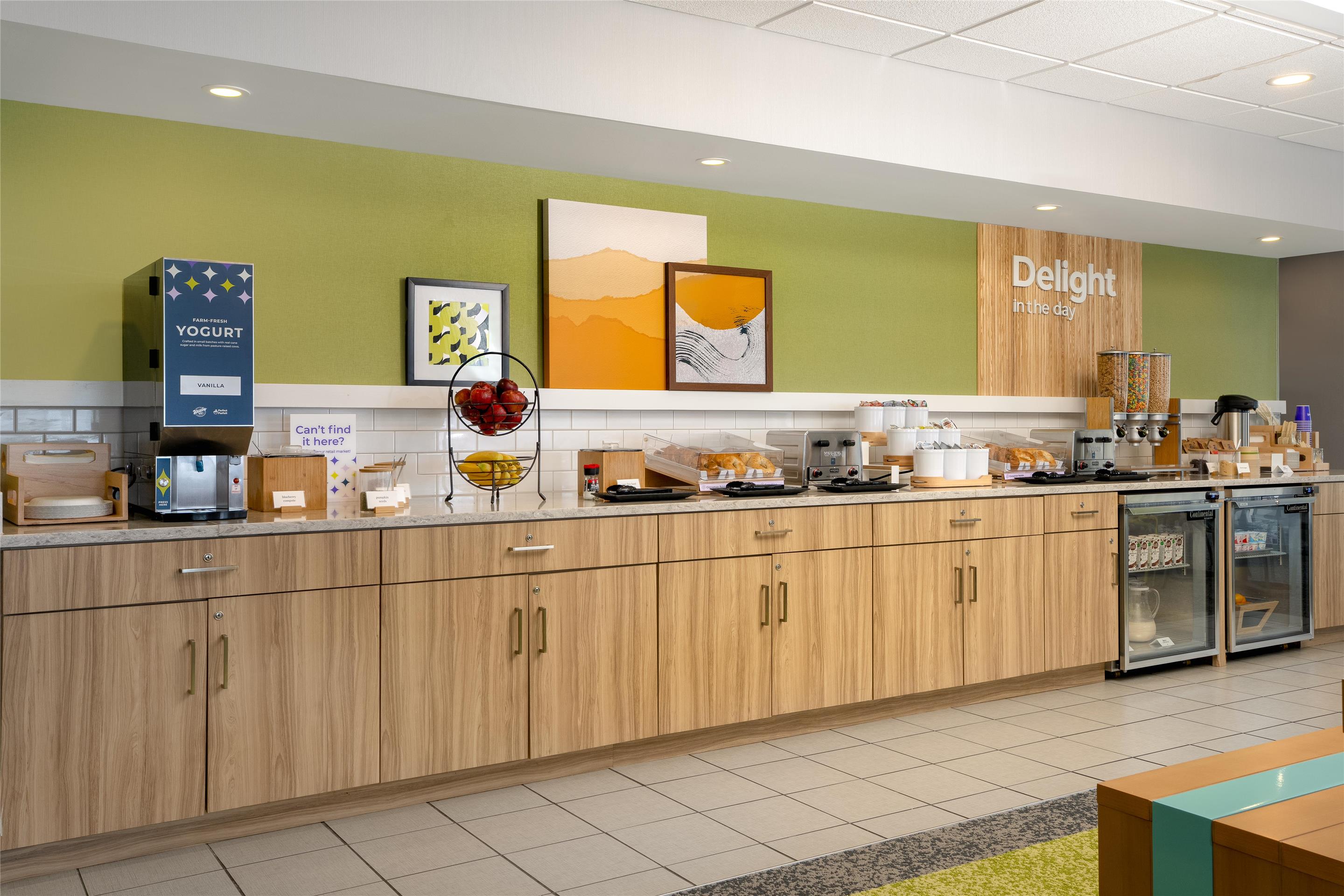 Breakfast Area | Spark by Hilton Lancaster