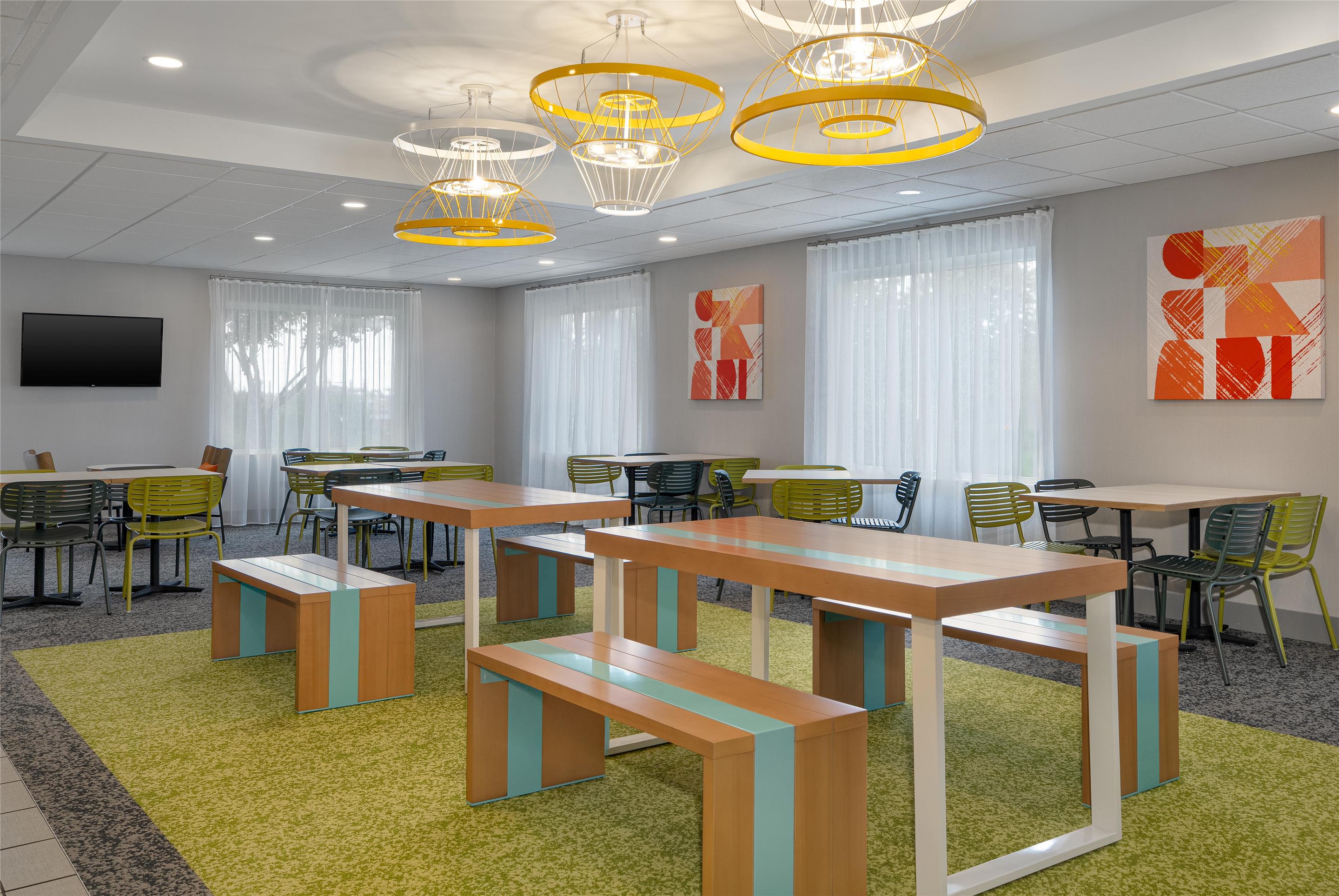 Breakfast Area | Spark by Hilton Lancaster