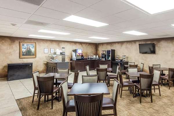 Angel Inn Near IMAX, a Travelodge by Wyndham