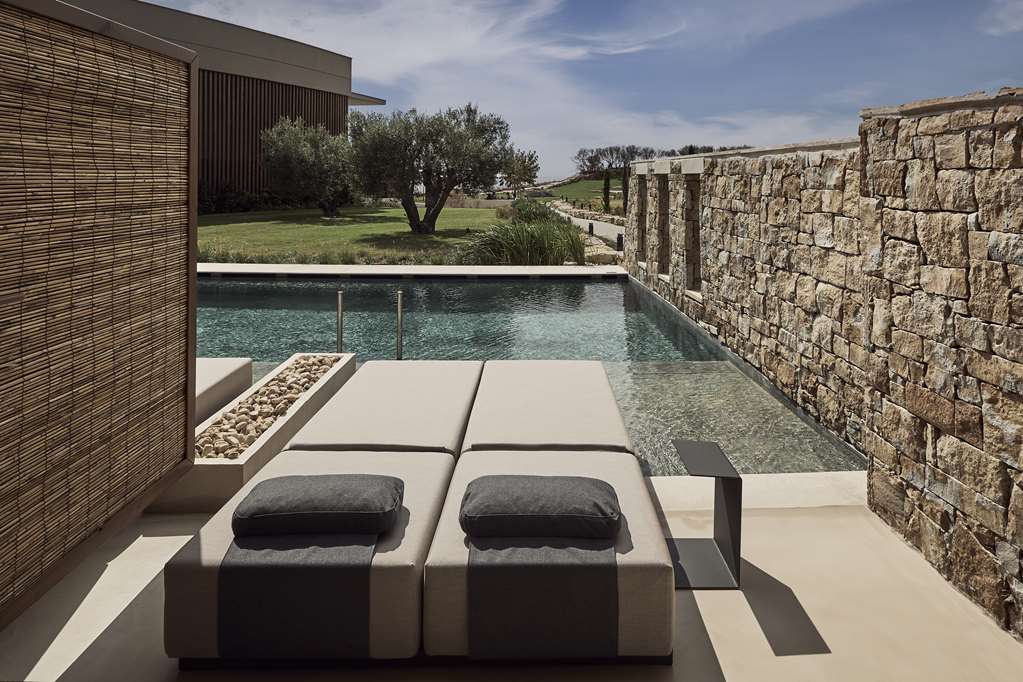 ZLIA HALKIDIKI PART OF HYATT-guestroom-Guest Room,On-Site.jpg