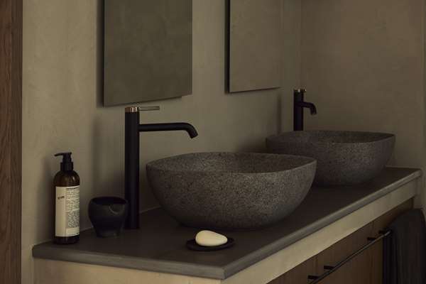 Guest Room,Bathroom,On-Site