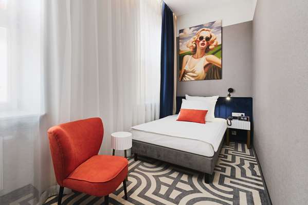 1 Single Bed, Non-Smoking, Standard Room, Safe, Wi-Fi, Air-Conditioned, Coffee And Tea Maker
