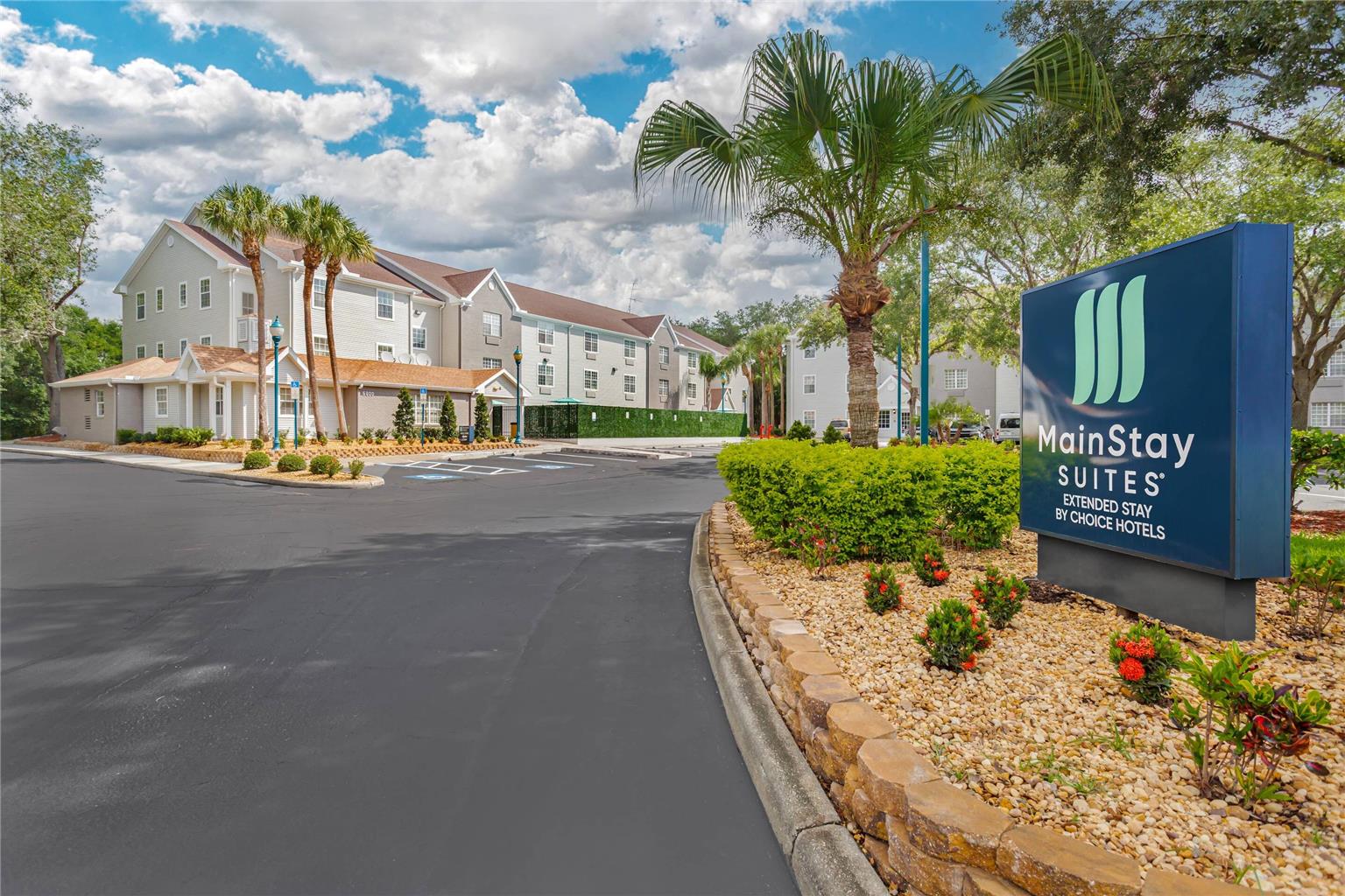 MainStay Suites