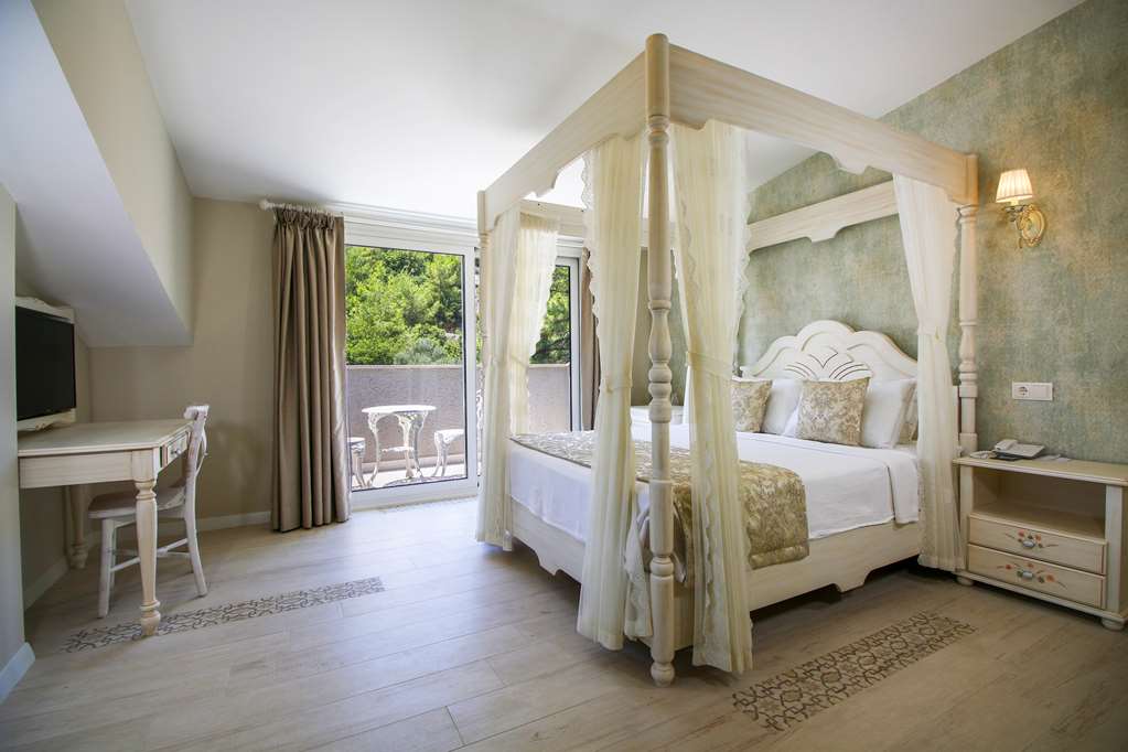 JOYA DEL MAR HOTEL-guestroom-Guest Room,Suite,On-Site.jpg
