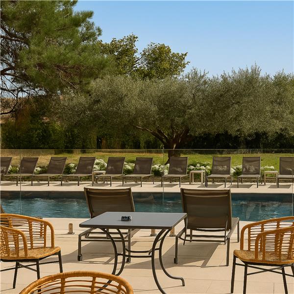 HOTEL GOLDEN TULIP AVIGNON LE PARADOU