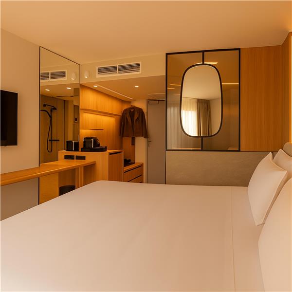 HÔTEL GOLDEN TULIP AVIGNON LE PARADOU