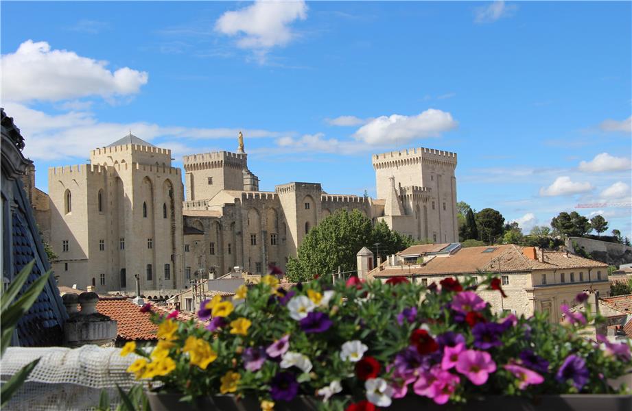 HOTEL GOLDEN TULIP AVIGNON LE PARADOU