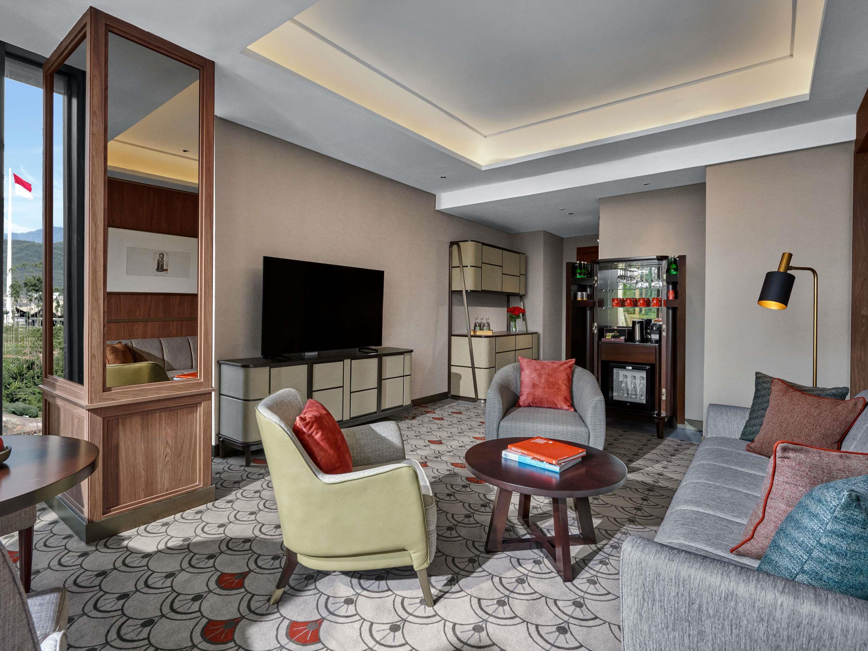 Swiss Room Type - Suite with 1 King Size Bed