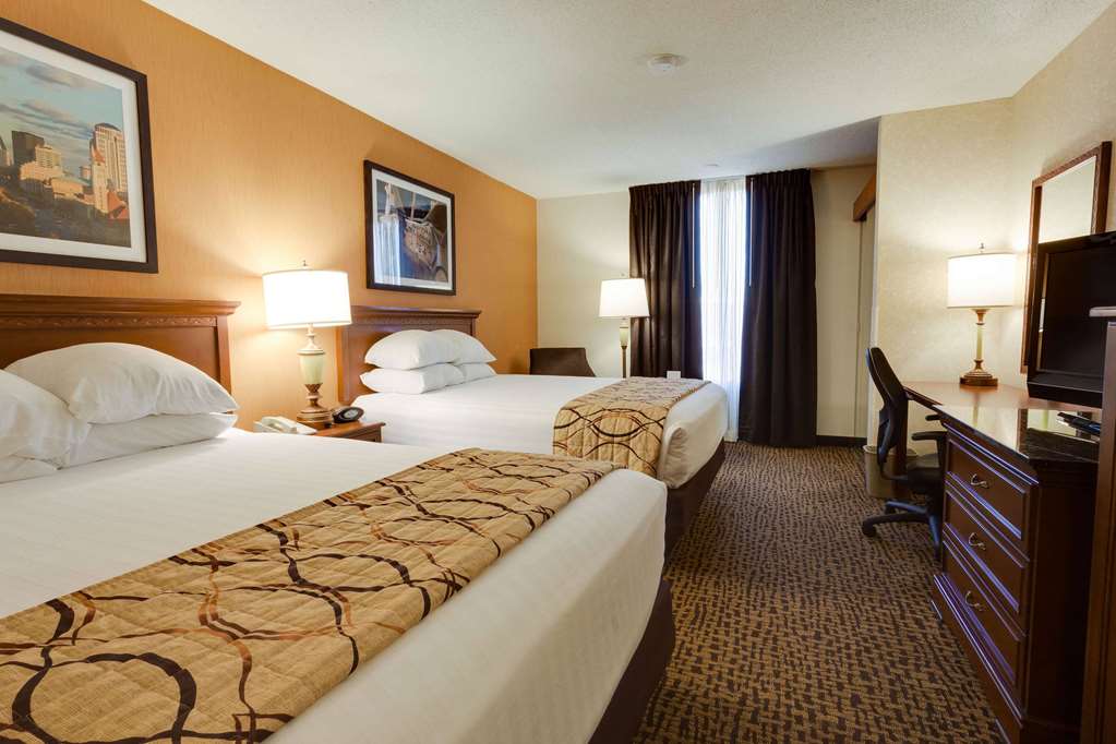 Wingate by Wyndham St Louis Fenton