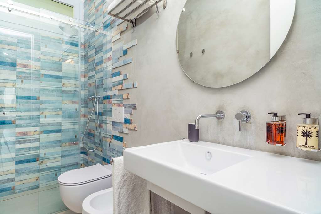 VILLAS DON SERAFINO-guestroom-Guest Room,Bathroom,On-Site.jpg