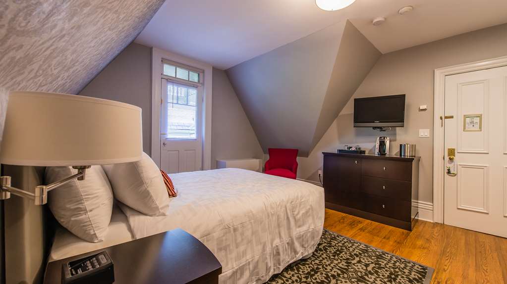 Idlewyld Inn & Spa-guestroom-Guest Room,On-Site.jpg