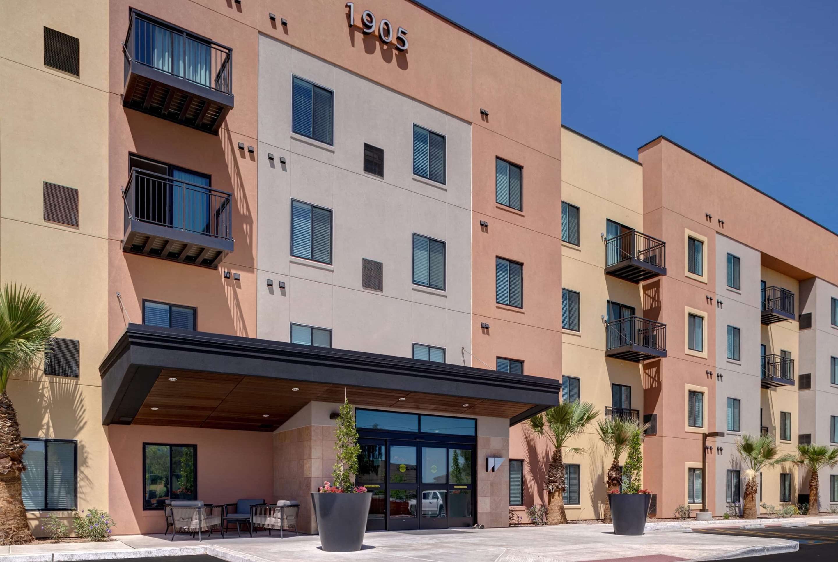 Exterior | WaterWalk Phoenix - North Happy Valley