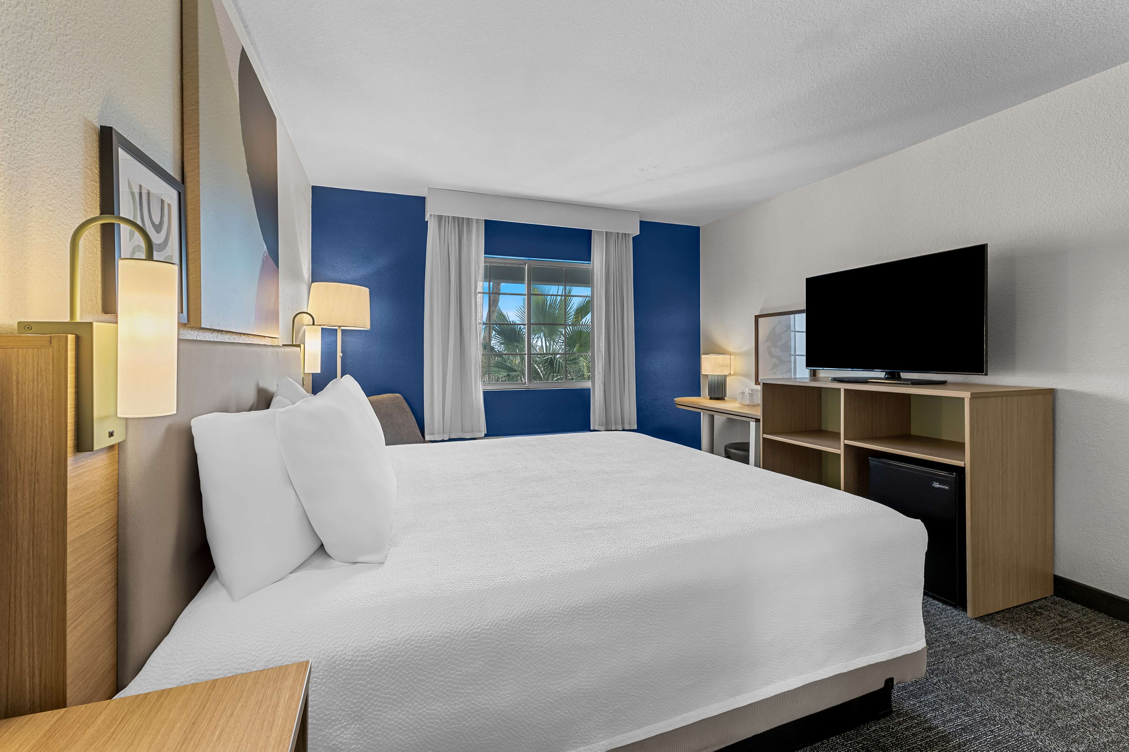 Spark by Hilton Glendale Phoenix North - Tap to explore photos