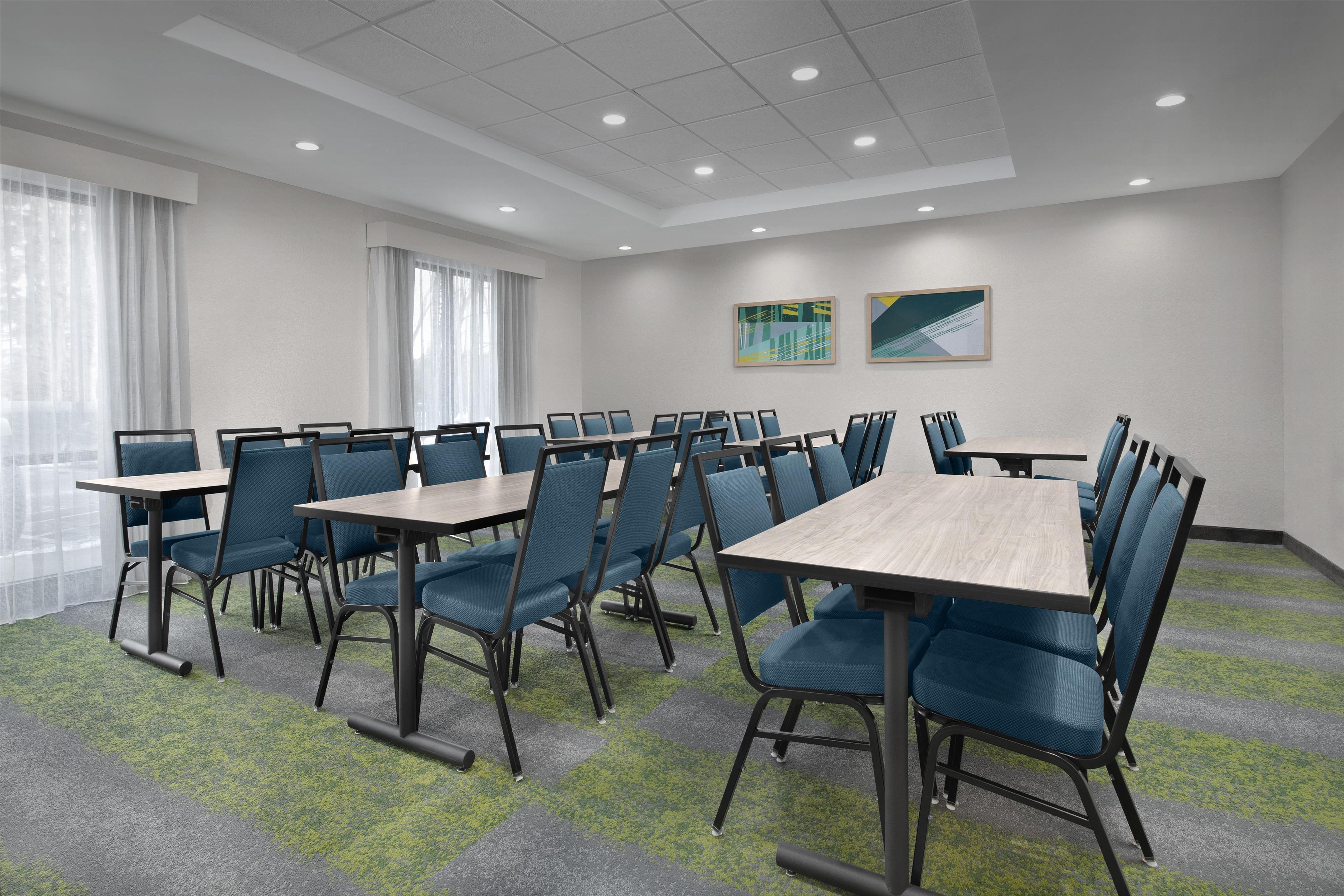 Meeting Room | Spark by Hilton Vestal Binghamton University Area
