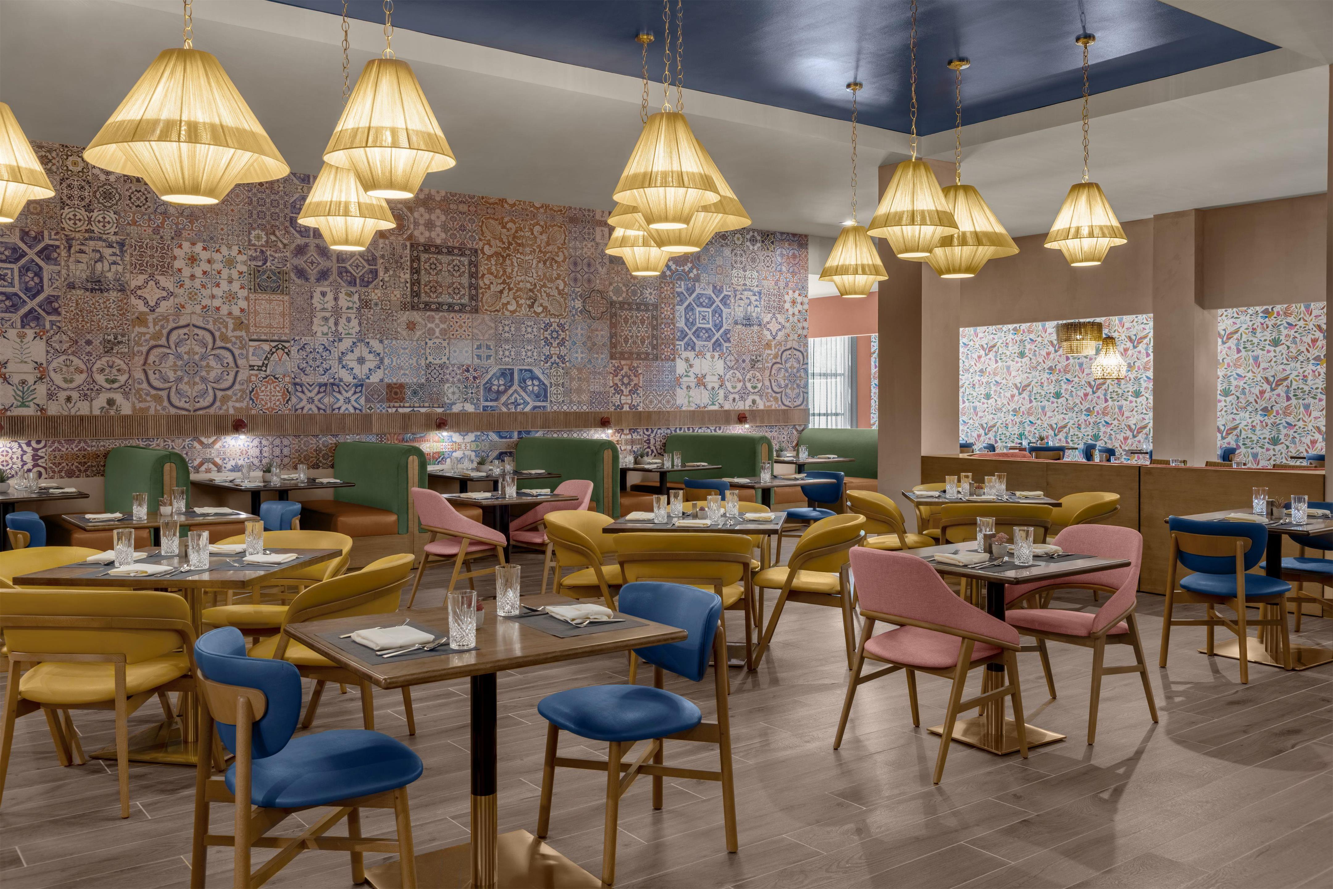 Restaurant | DoubleTree by Hilton Midland West Loop I-250
