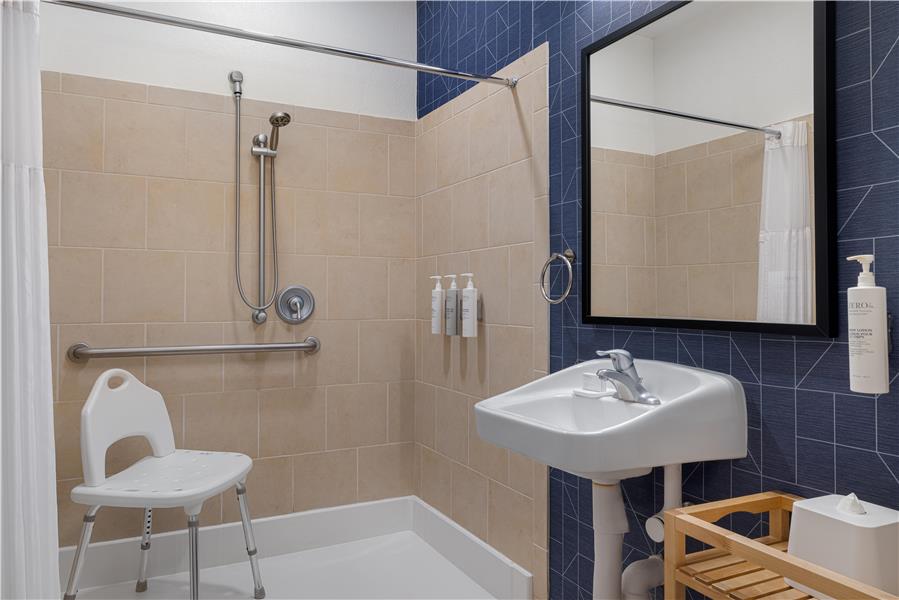 Guest Room,Bathroom,On-Site