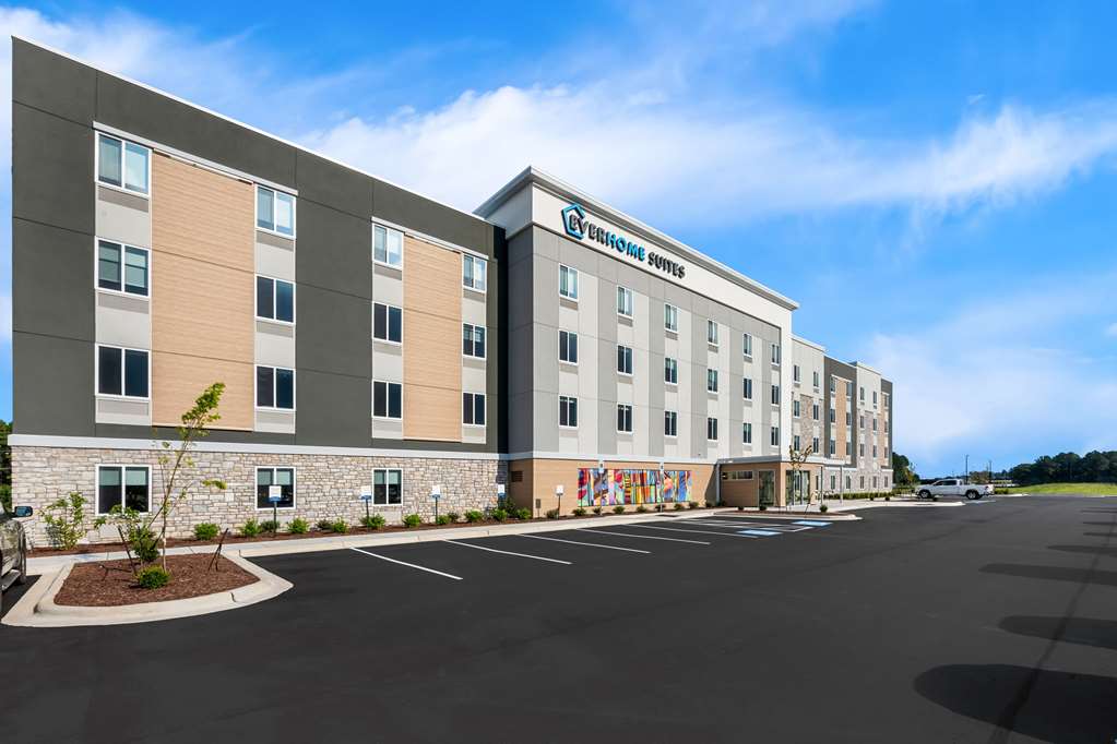 Everhome Suites Fayetteville
