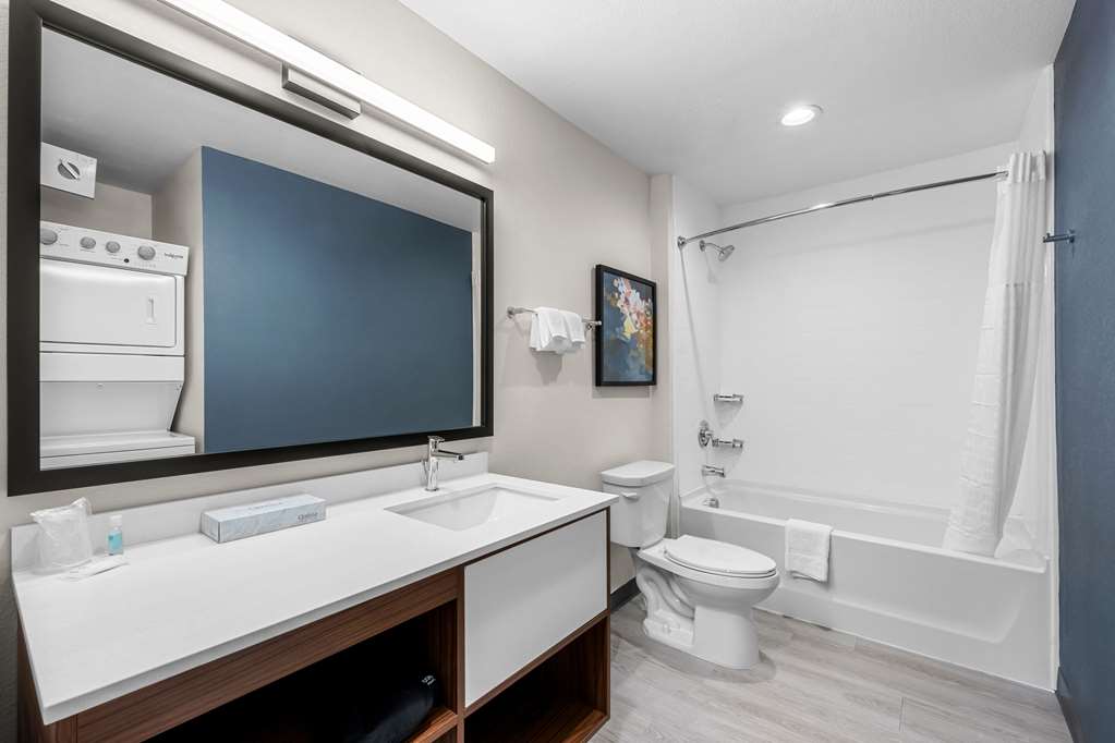 EVERHOME SUITES FAYETTEVILLE NEAR F-guestroom-Guest Room,Bathroom,On-Site.jpg