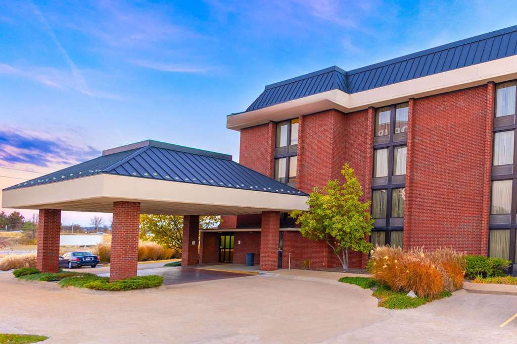 Heritage Inn & Suites St Louis Fenton