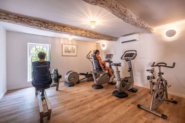 On-Site,Property Amenity,Recreation,Fitness Center