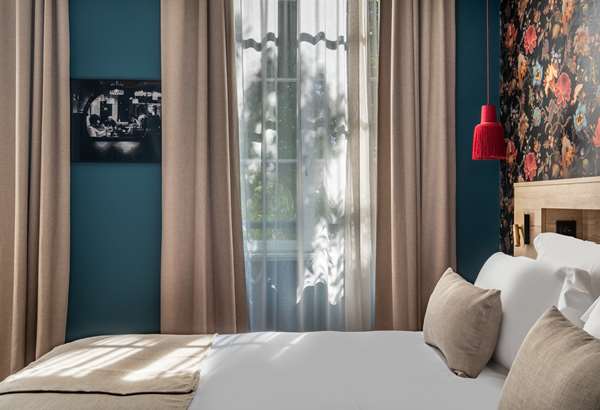Guest Room,On-Site