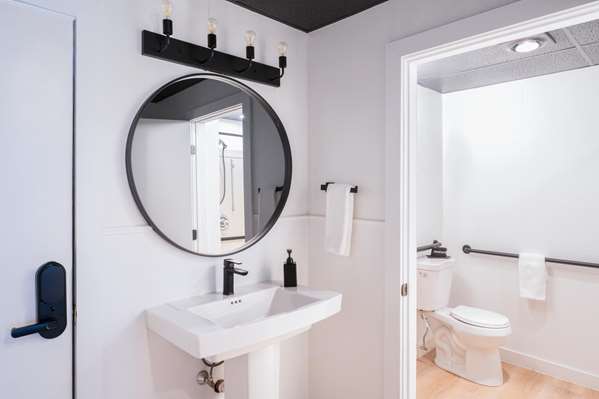 Guest Room,Bathroom,On-Site