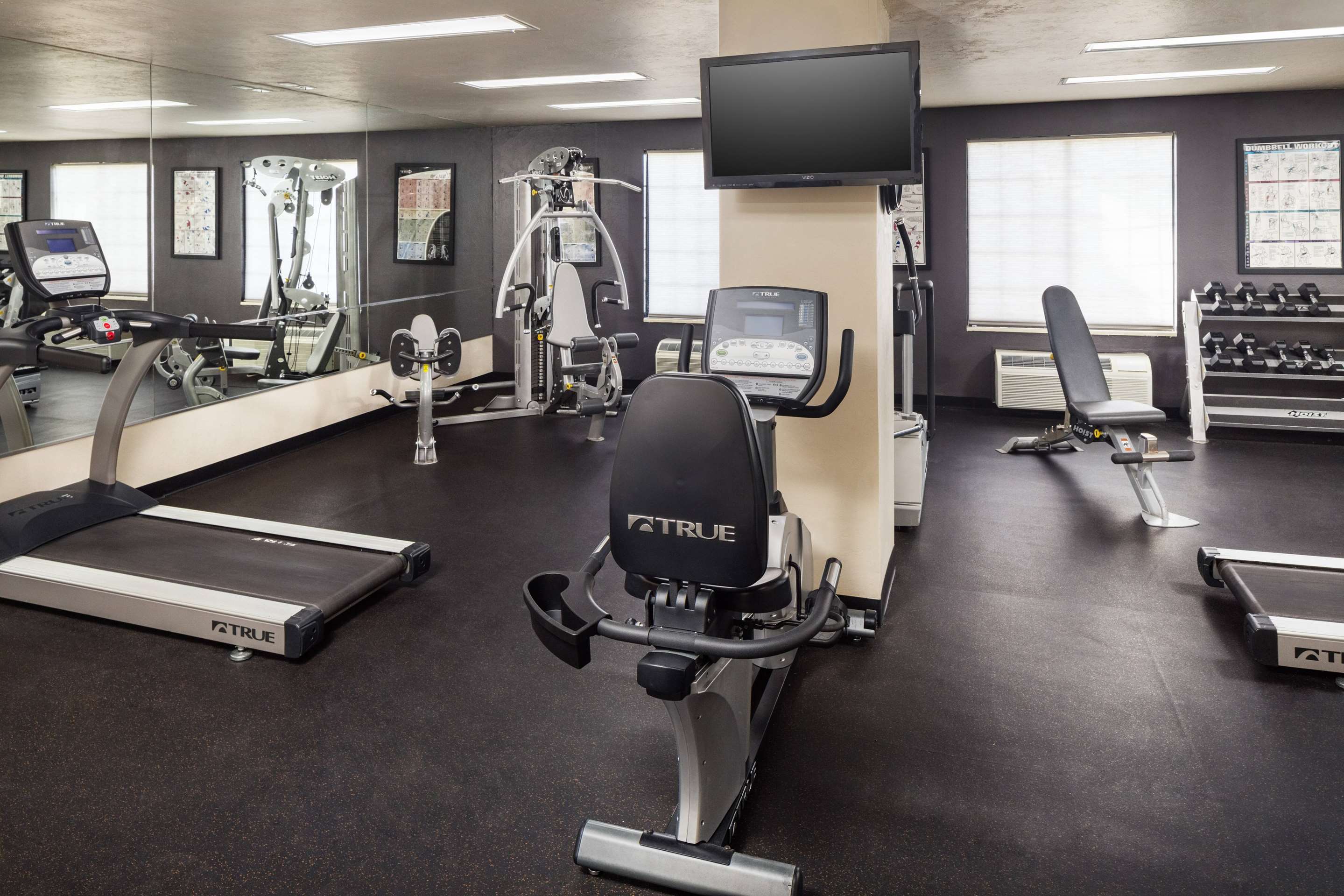 Health club fitness center gym | Wyndham Tucson Airport Hotel & Conference Center