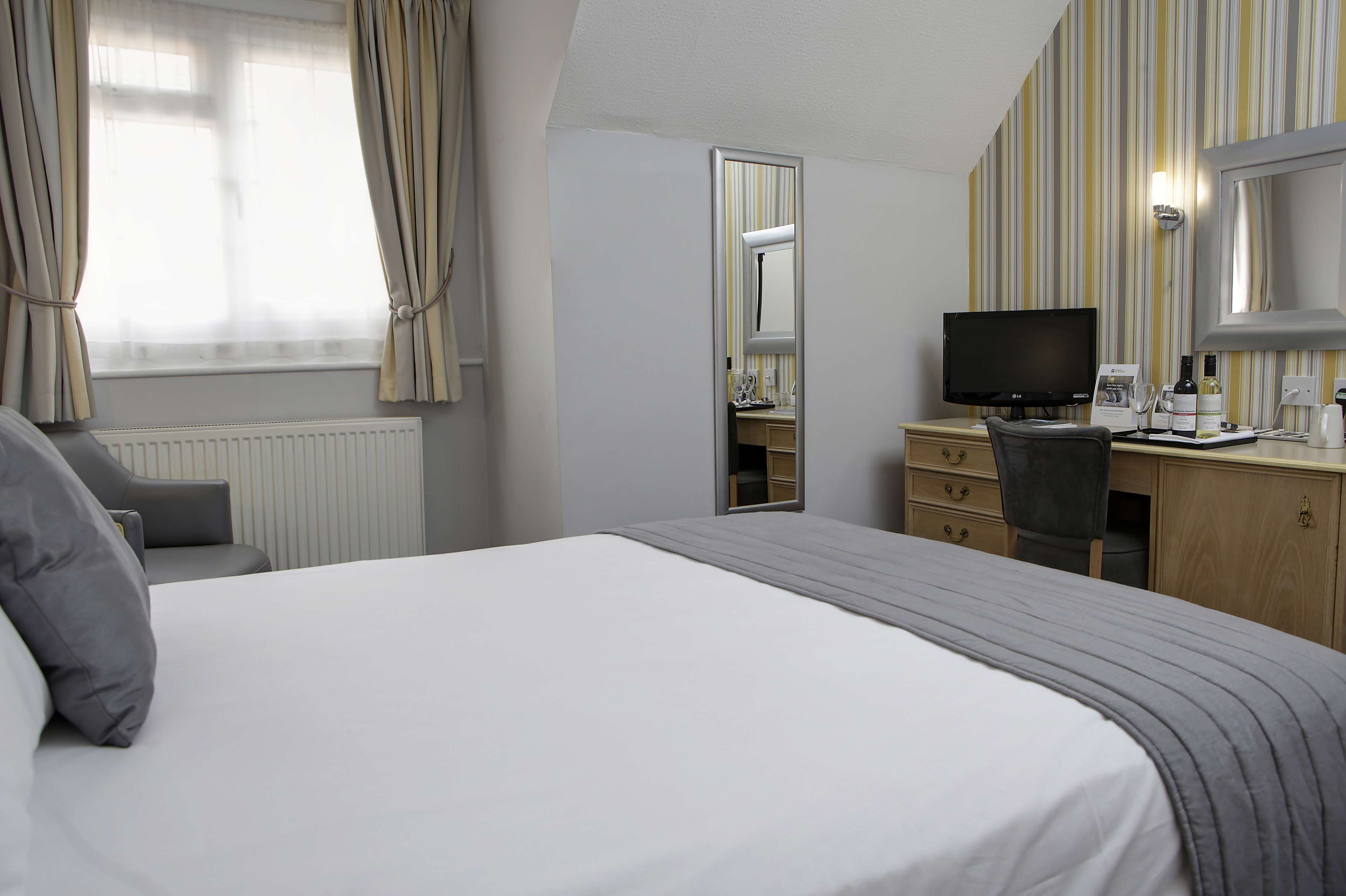 Best Western Reading Calcot Hotel Room Type - Superior Double Room - Non-Smoking