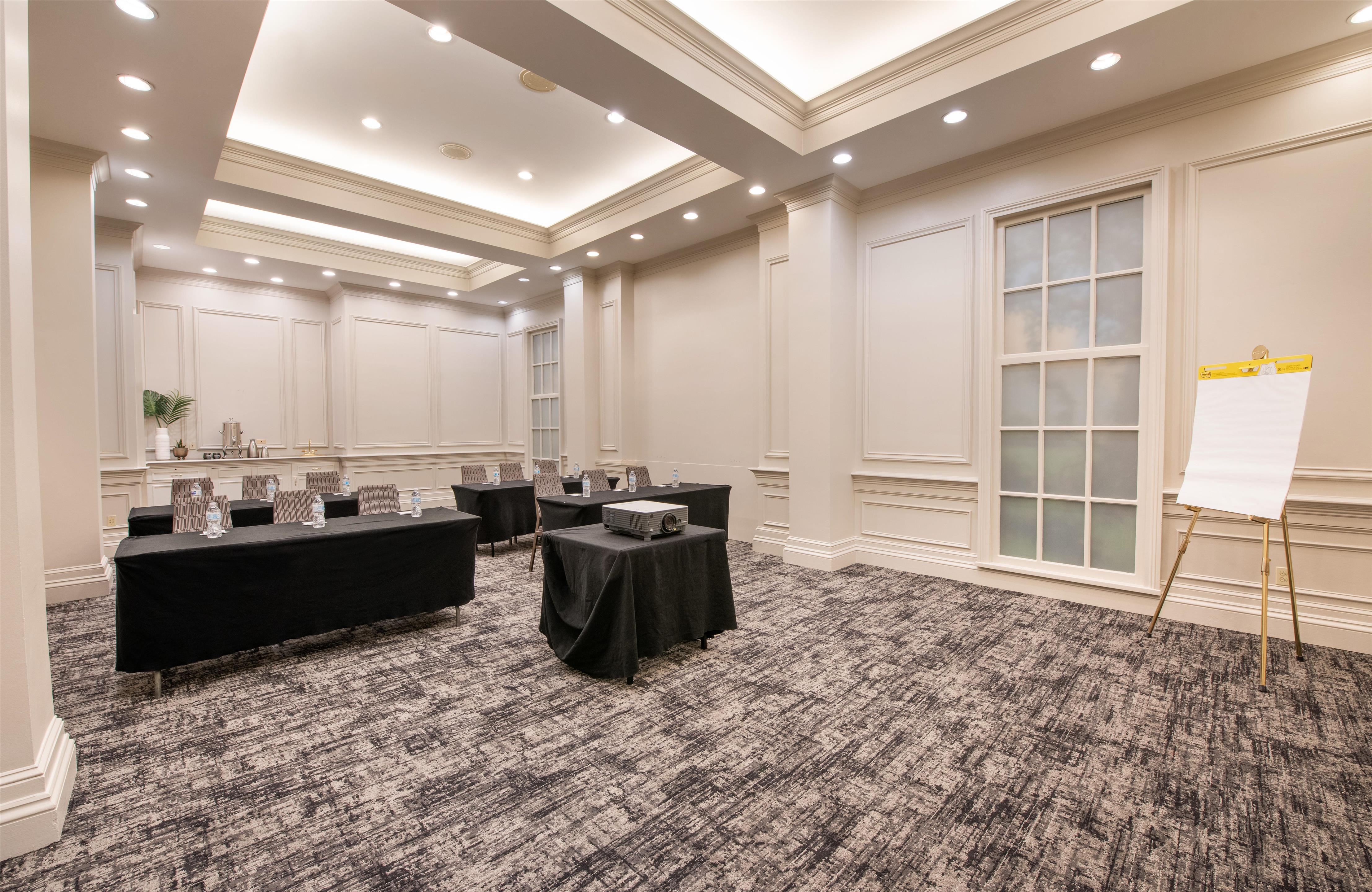 Meeting Room | Hotel Theo New Orleans, Tapestry Collection by Hilton