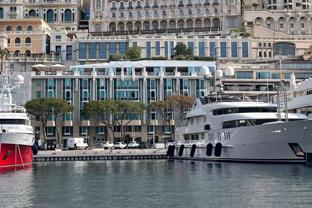 Hotel Port Palace