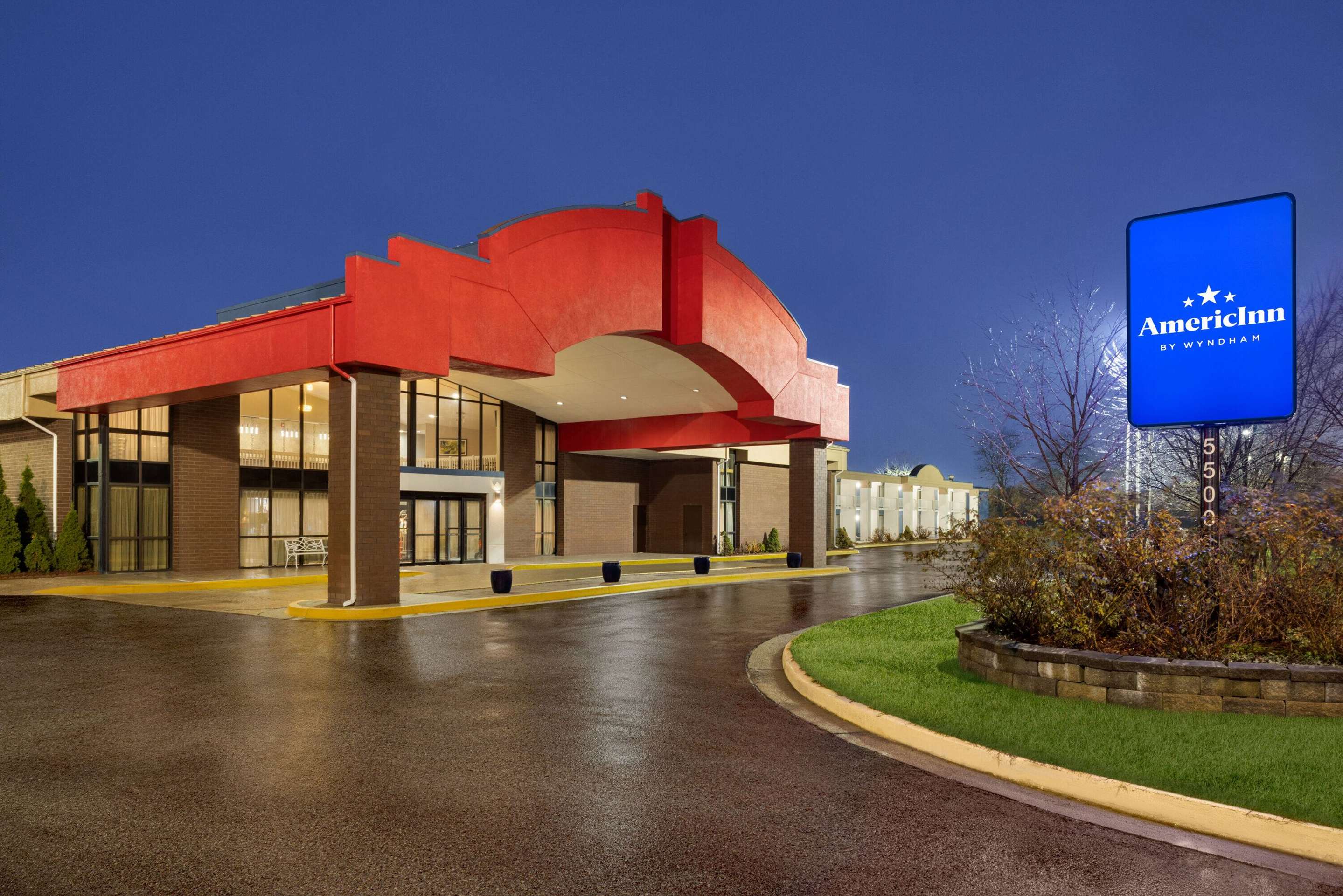 Exterior | AmericInn by Wyndham Grand Rapids Airport North